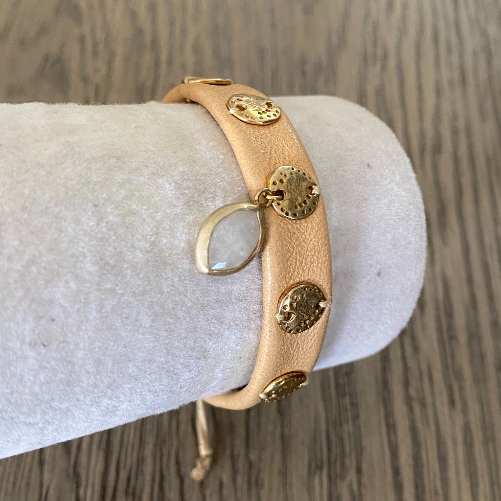 Chan Luu Moonstone Charm Beige Leather Pull Tie Br 59$